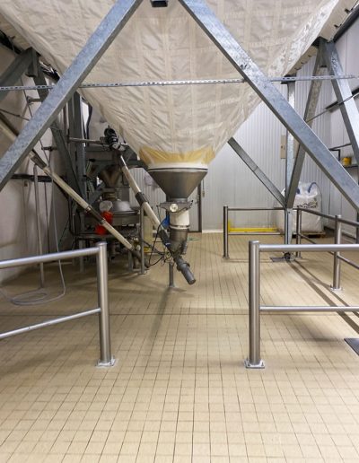 Nouvelle toile installée directement sur la structure existante