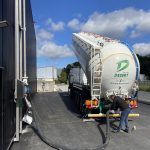 Chargement des silos de farine par l'extérieur