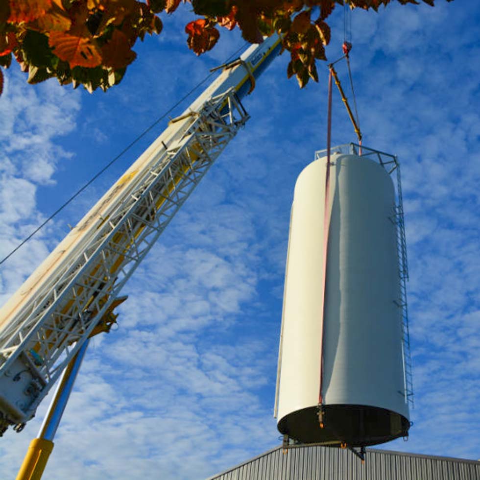 Grutage du silo résine composite isophtatique