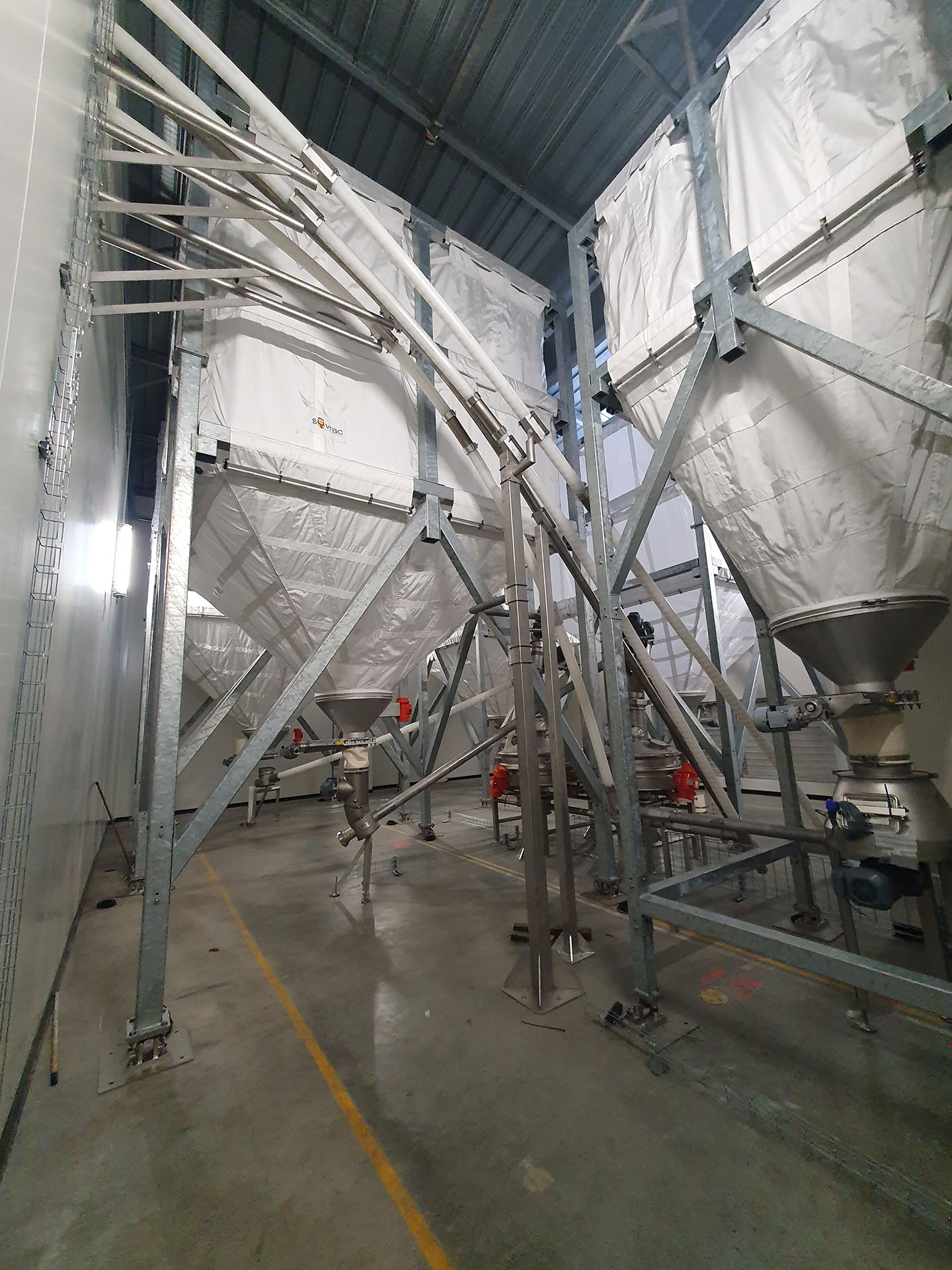 Silo alimentaire souple robuste pour stockage sécurisé de farine