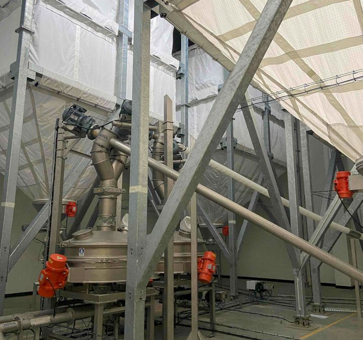 Stockage en silo de farine, sucre et poudre de lait