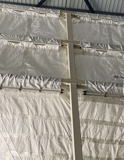 Vue détaillée sur un silo souple destiné au stockage de légumes secs