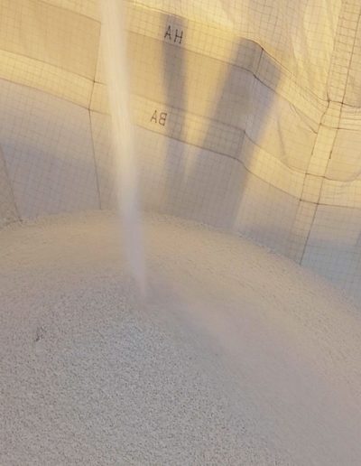 Sel utilisé pour des opérations aéroportuaires en hiver