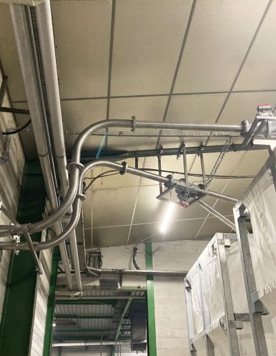 Tuyauterie d'alimentation silo souple en environnement industriel