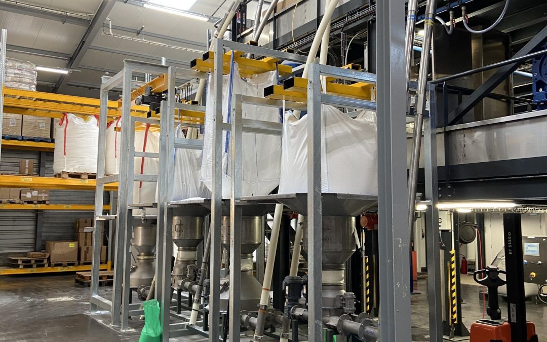 Videuses big-bag avec chariot et palan pour prémix