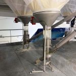 Système de vis souple pour le transport de granulés depuis un silo souple