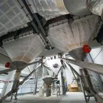Système de vis souple pour le transport de granulés depuis un silo souple
